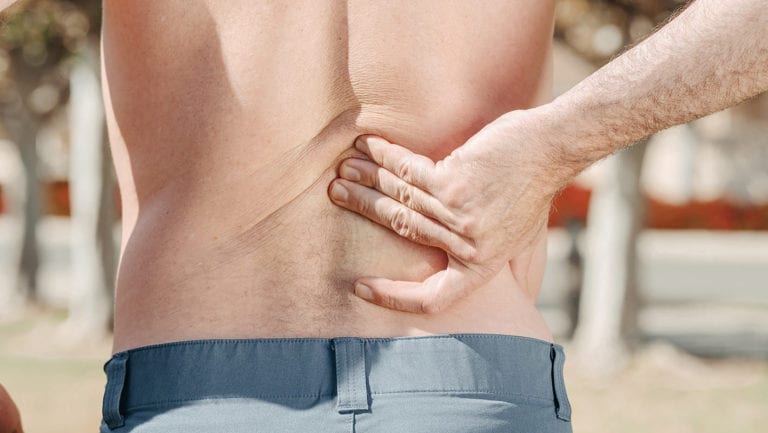 Tips to help golfers avoid back pain