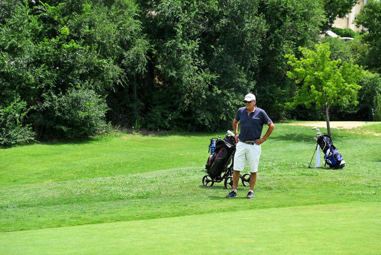 Is it time to start using a golf buggy? Four ways to tell